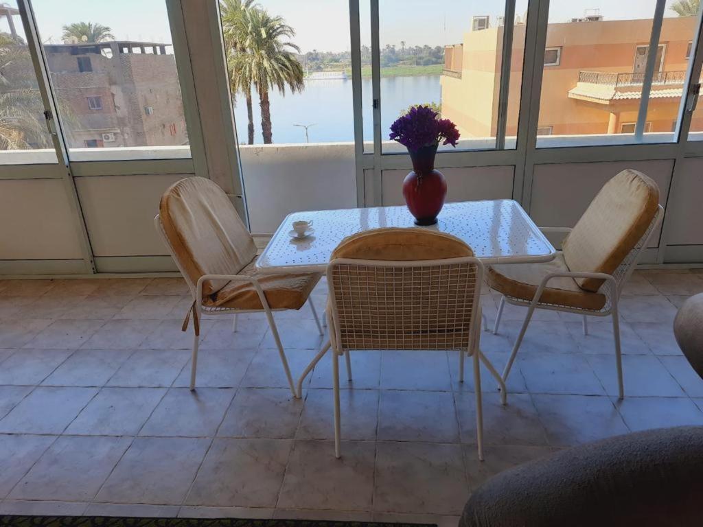 East Luxor Apartments With Nile Views Jazirat al Awwamiyah Exterior photo